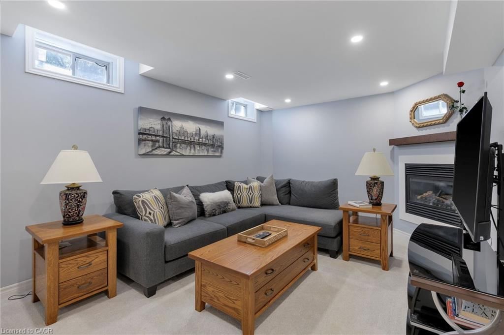 Single Family Residence sold at 2140 Stillmeadow Road, Oakville, ON, L6M 3R1 - WM Westmount - MLS: 40841069