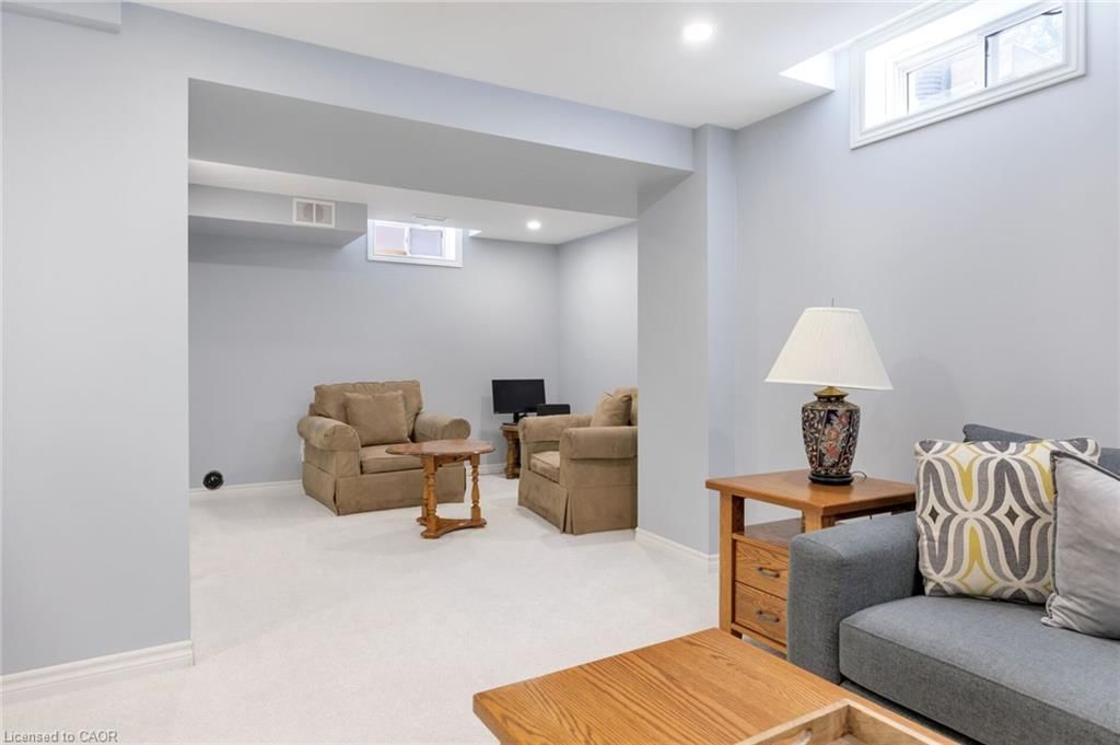 Single Family Residence sold at 2140 Stillmeadow Road, Oakville, ON, L6M 3R1 - WM Westmount - MLS: 40841069
