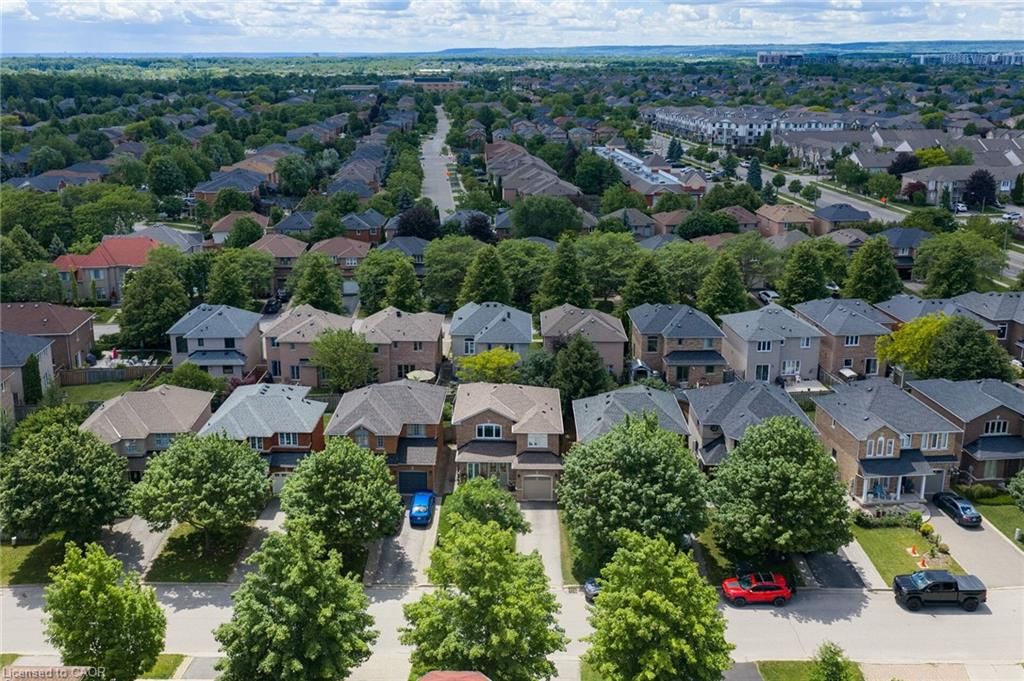 Single Family Residence sold at 2140 Stillmeadow Road, Oakville, ON, L6M 3R1 - WM Westmount - MLS: 40841069
