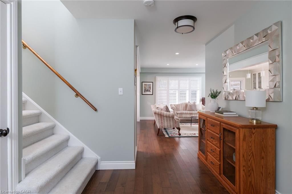 Single Family Residence sold at 2140 Stillmeadow Road, Oakville, ON, L6M 3R1 - WM Westmount - MLS: 40841069