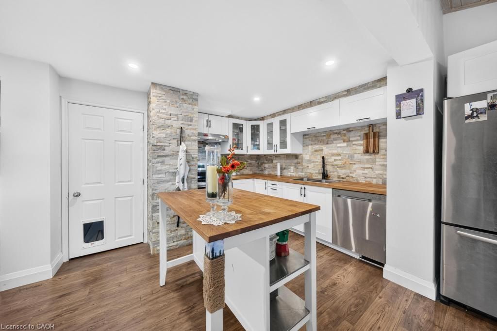 Single Family Residence for sale at 726 Brighton Avenue, Hamilton, ON, L8H 6H6 - Parkview - MLS: 40841237