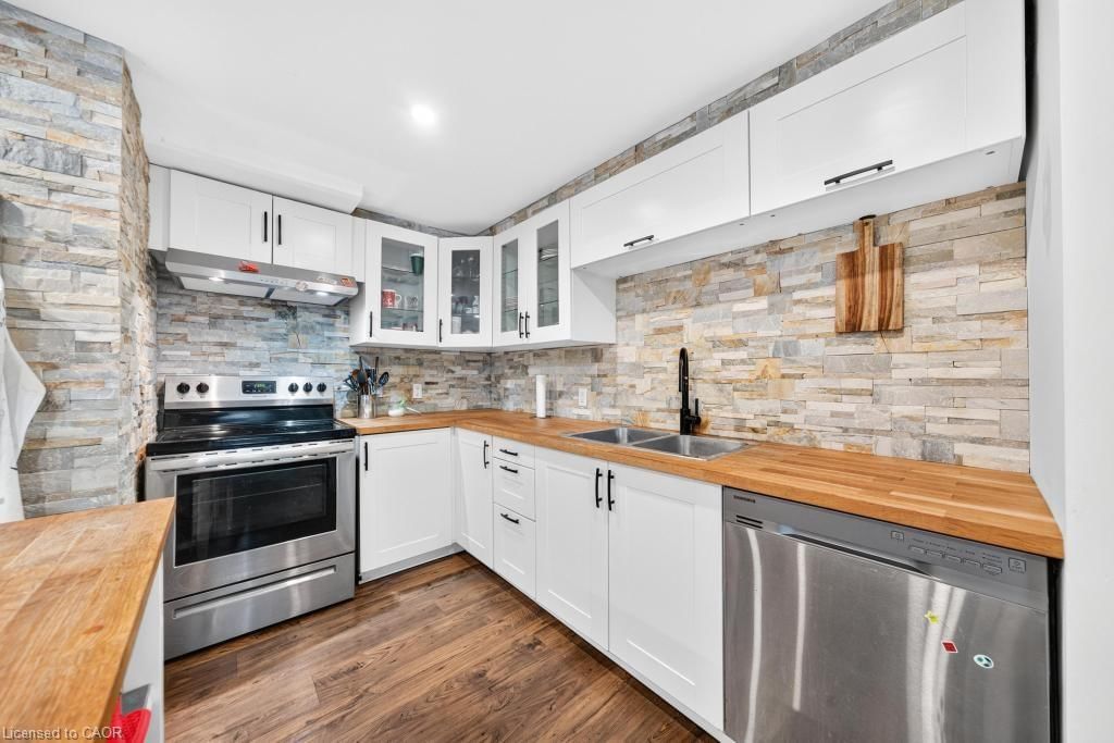 Single Family Residence for sale at 726 Brighton Avenue, Hamilton, ON, L8H 6H6 - Parkview - MLS: 40841237