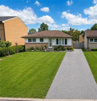 104 Queenston Crescent
