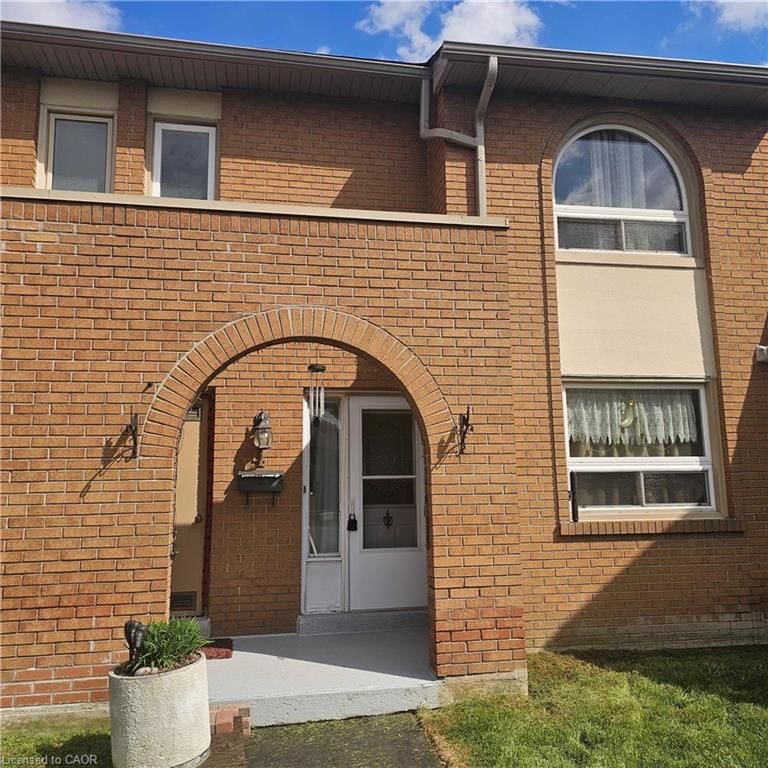 4 - 1180 Mississauga Valley Boulevard