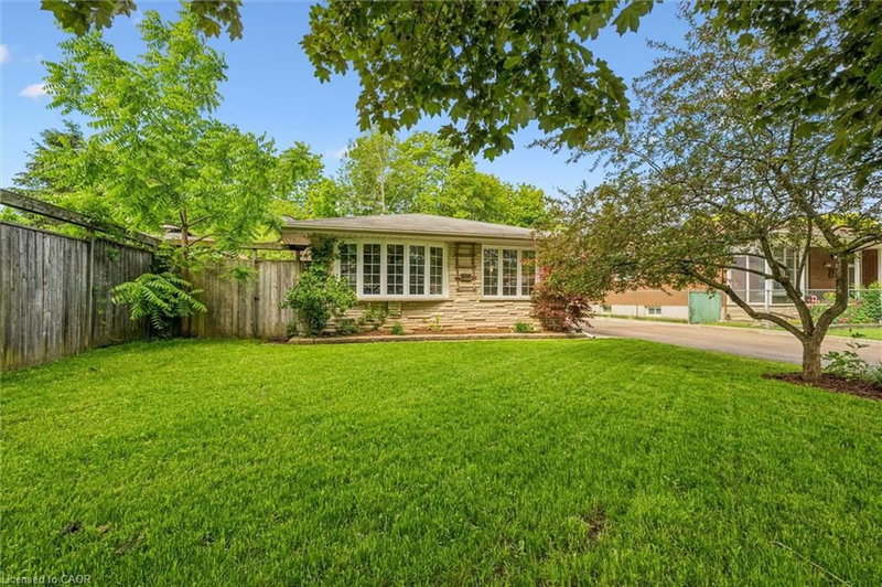 107 Queenston Drive