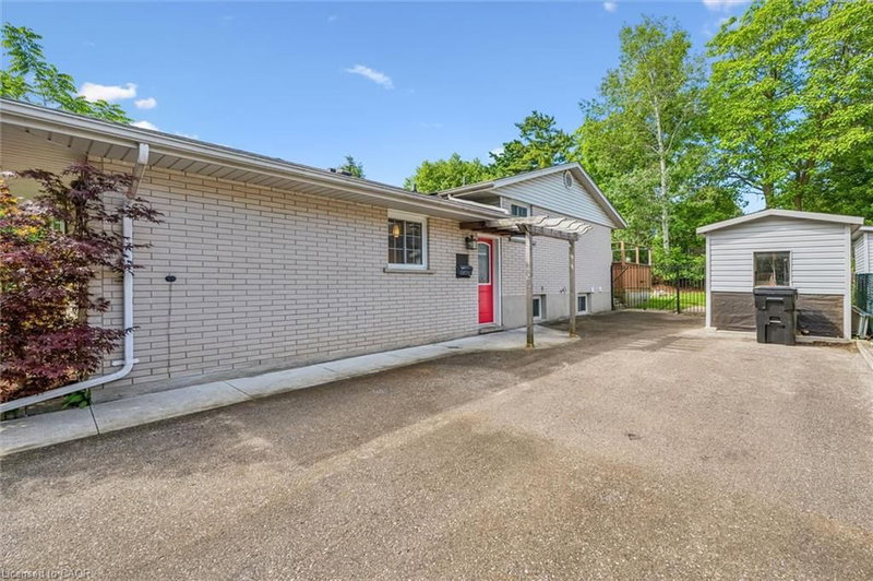 107 Queenston Drive