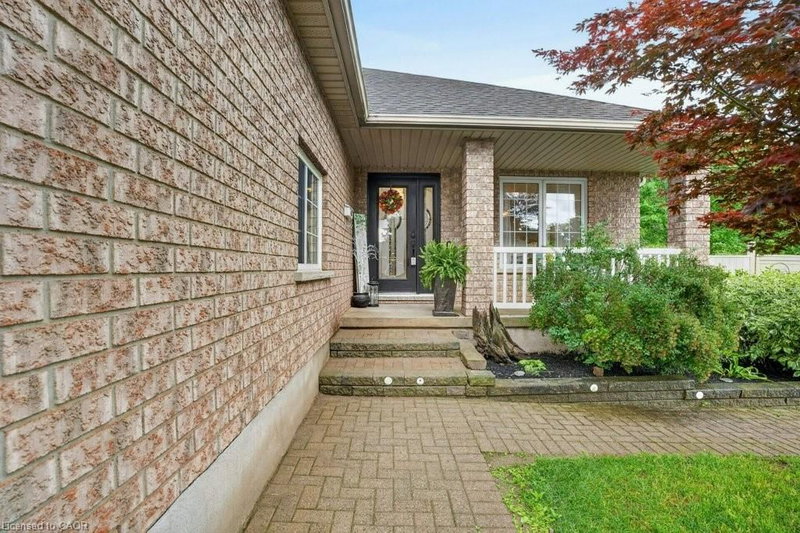 51 Westcliff Way