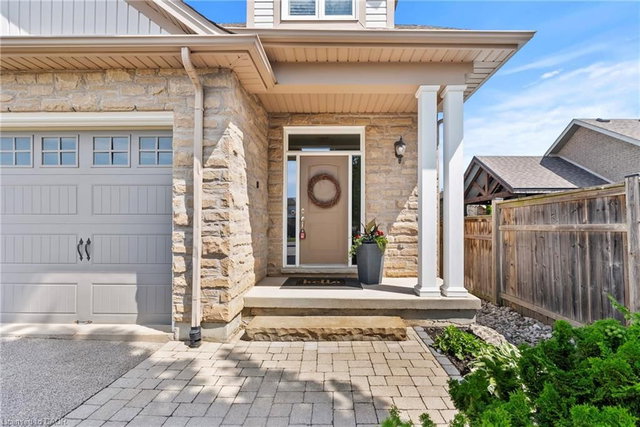 85 Videl Crescent N