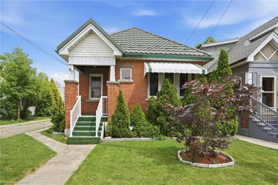 67 Paradise Road S