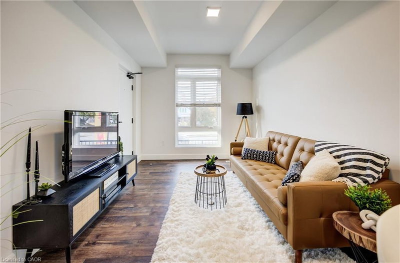 111 - 132 Woolwich Street