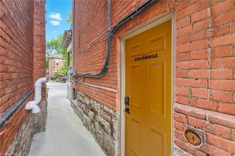 3 - 33 Homewood Avenue