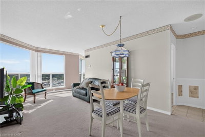 1412 - 2177 Burnhamthorpe Road W