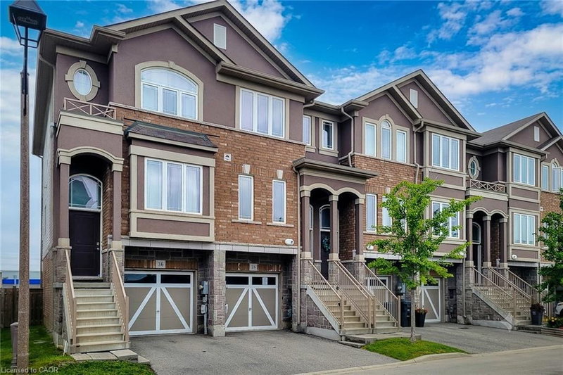 38 Bloom Crescent