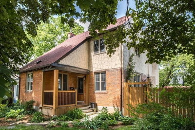 152 Glen Road