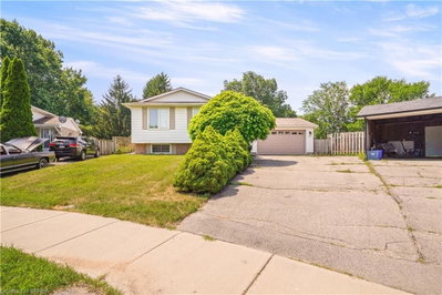 14 Thistledown Drive