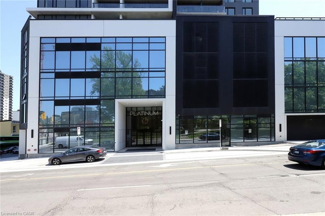 1101 - 15 Queen Street S