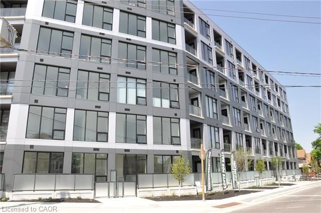 116 - 690 King Street W