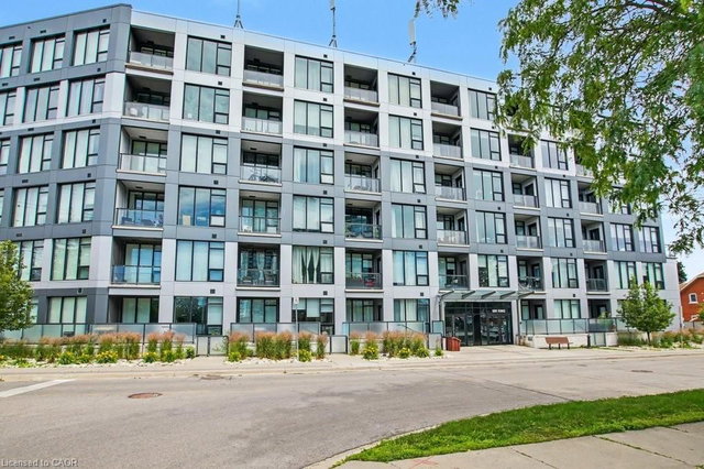 101 - 690 King Street W