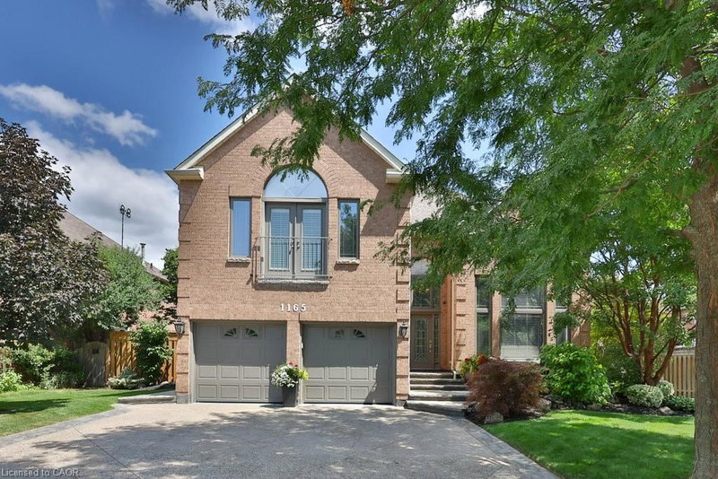 1165 Jeff Drive, Oakville, Ontario