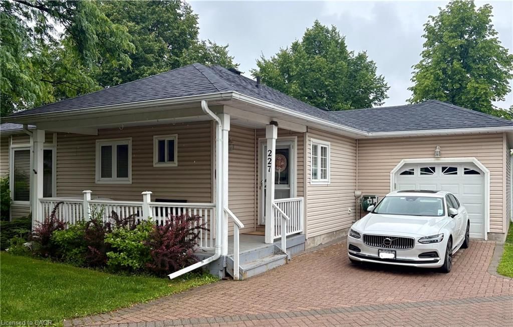 Single Family Residence for sale at 227 Silverbirch Boulevard, Mount Hope, ON, L0R 1W0 - Rural Glanbrook - MLS: 40842223