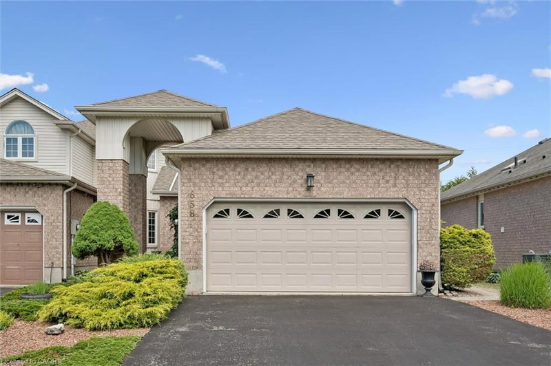 658 Ellesmere Court