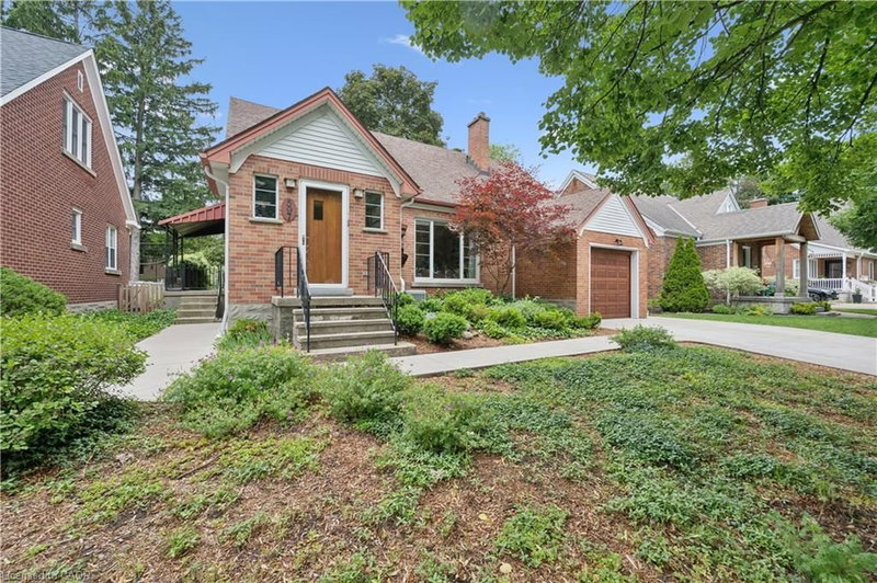 597 Dunbar Road
