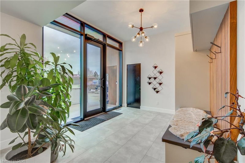 112 Mitchell Street photo 5