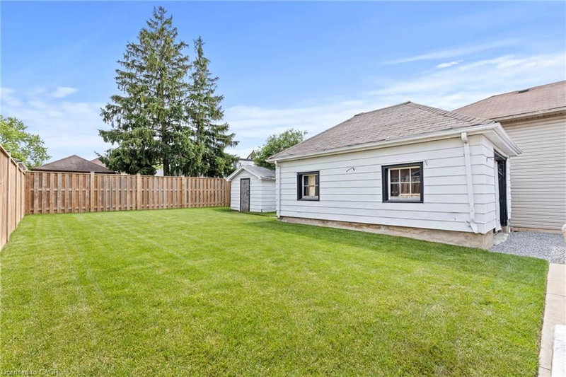 47 Sullivan Avenue