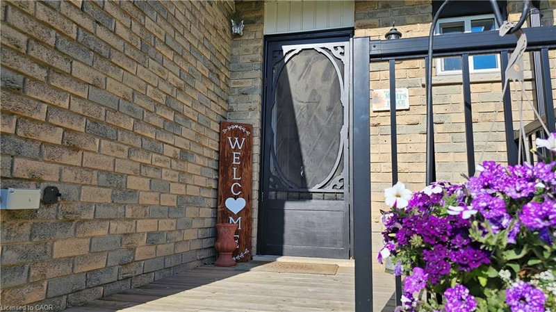 4 Parkside Drive photo 4