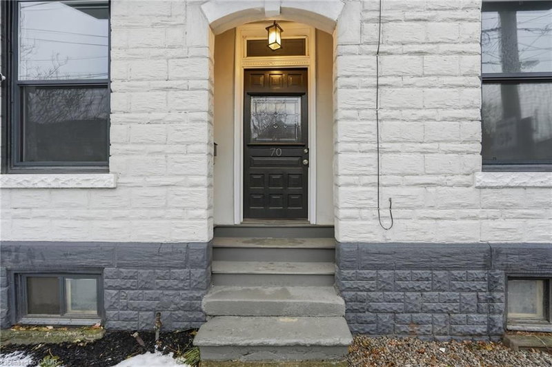 70 Robert Street