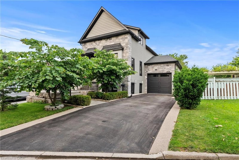 8 Stanmary Drive
