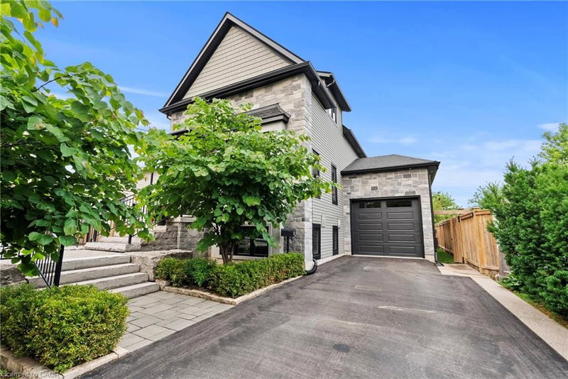 8 Stanmary Drive