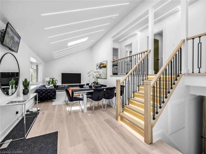13 Swanhurst Boulevard photo 5