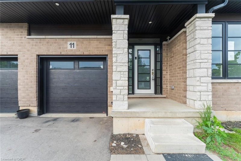 550 Grey Street photo 4