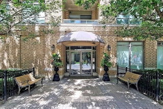 207 - 140 Bathurst Street