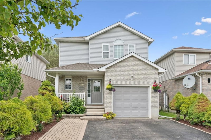 127 Everglade Crescent