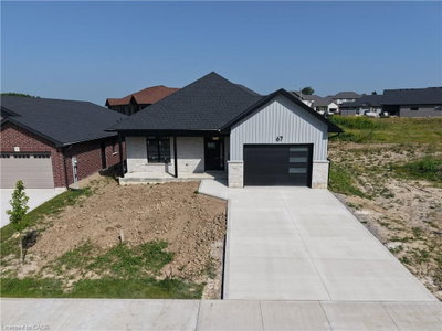 67 Hunter Drive S