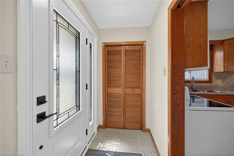 122 Glen Forest Drive photo 5