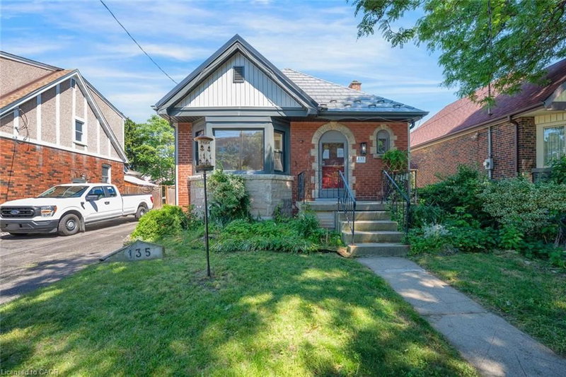 135 Wexford Avenue S