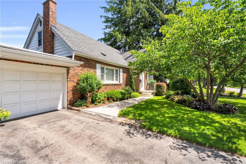 33 Parker Avenue