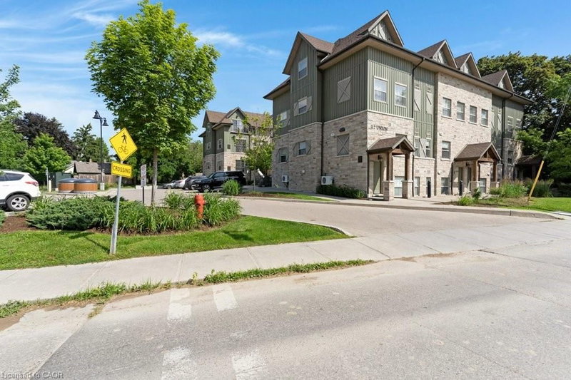 B103 - 112 Union Street E