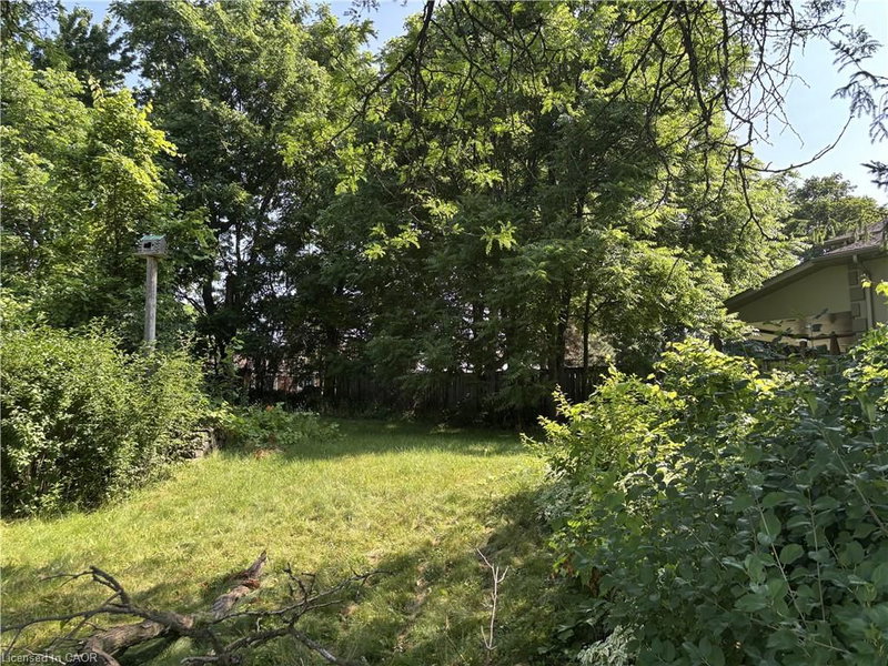 6 Sherwood Drive
