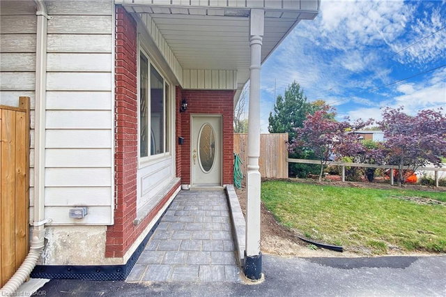 Lower - 65 Fielding Crescent