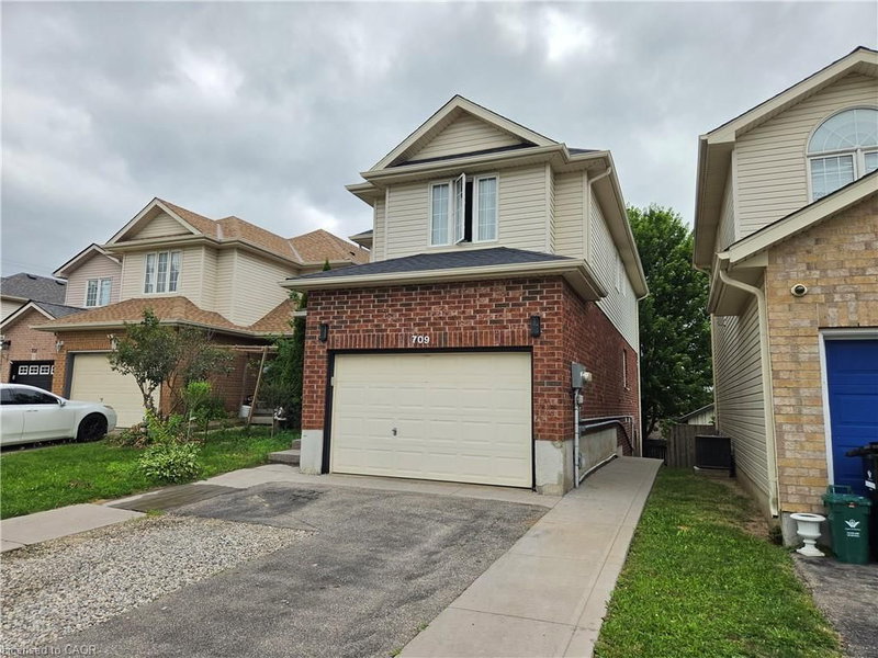 709 Windflower Crescent