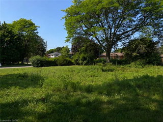 4 Sherwood Drive