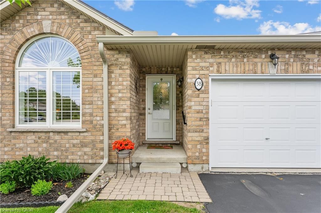 Row/Townhouse sold at 38-35 Green Gate Boulevard, Cambridge, ON, N1T 0A3 - Branchton Park - MLS: 40844309
