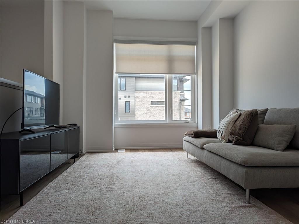70 - 461 Blackburn Drive 2