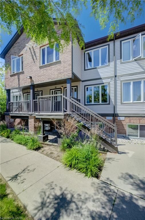 6 - 42 West Acres Crescent
