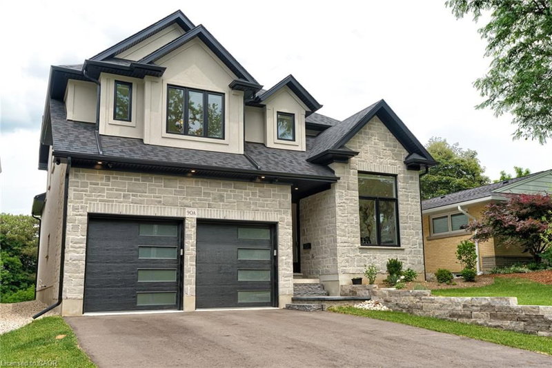 A - 90 Margaret Avenue N