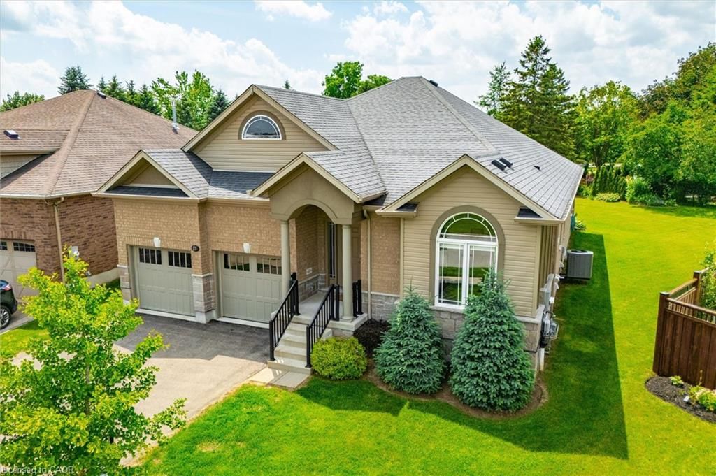 Single Family Residence sold at 27 Riley Crescent, Fergus, ON, N1M 0C1 - Fergus - MLS: 40844432